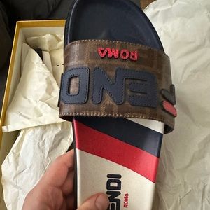 Fendi slippers Brand new UK 8 US 9